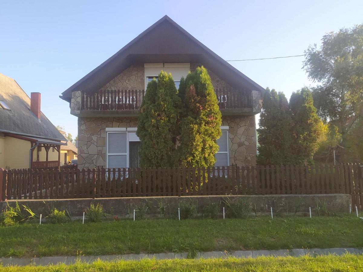 Villa Etus Vendeghaz Balatonfenyves Exterior foto