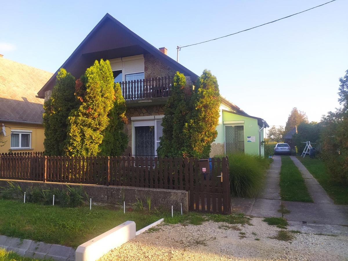 Villa Etus Vendeghaz Balatonfenyves Exterior foto